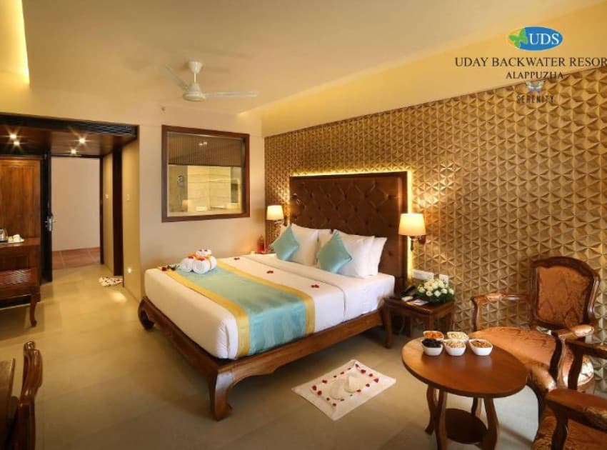 Book Lakeview Premium Room room in Alappuzha