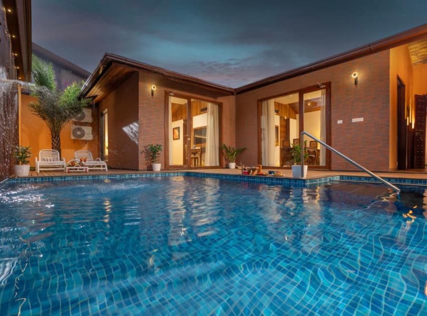 Book Premium Pool Villa (2 Bed Room unit) room in Alappuzha