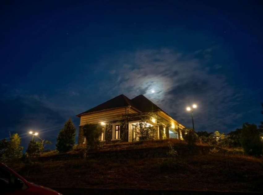 Book Luxury Villa for 2 Persons only room in Idukki