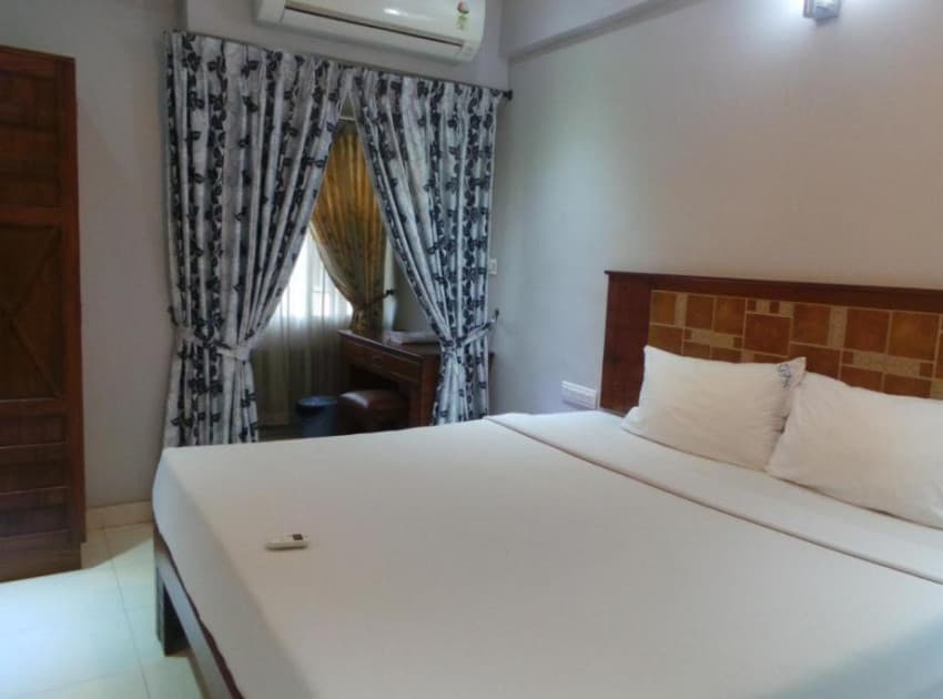 Book Deluxe Room room in Calicut