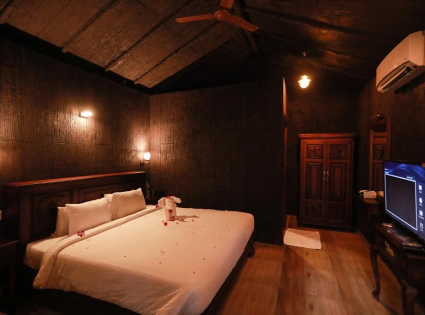 Book Double Room room in Poovar