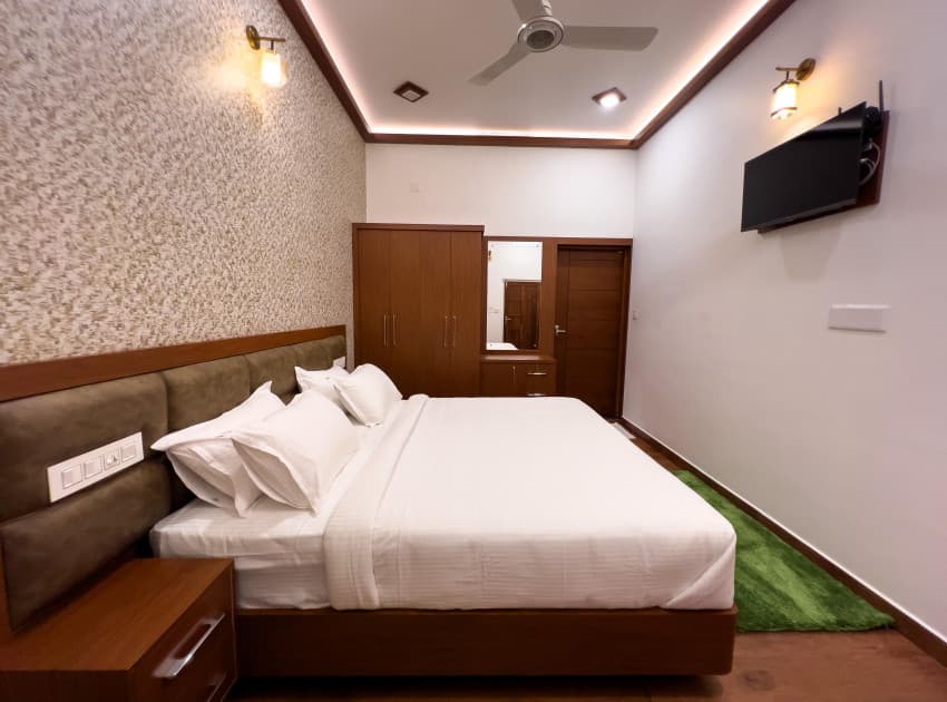 Book LUXURY SUITES room in Idukki