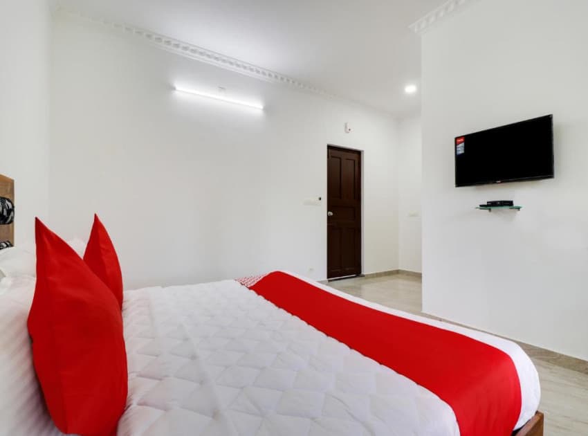 Book Deluxe Family Room room in Kovalam