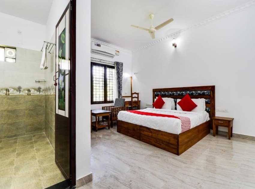 Book Superior Family Room room in Kovalam