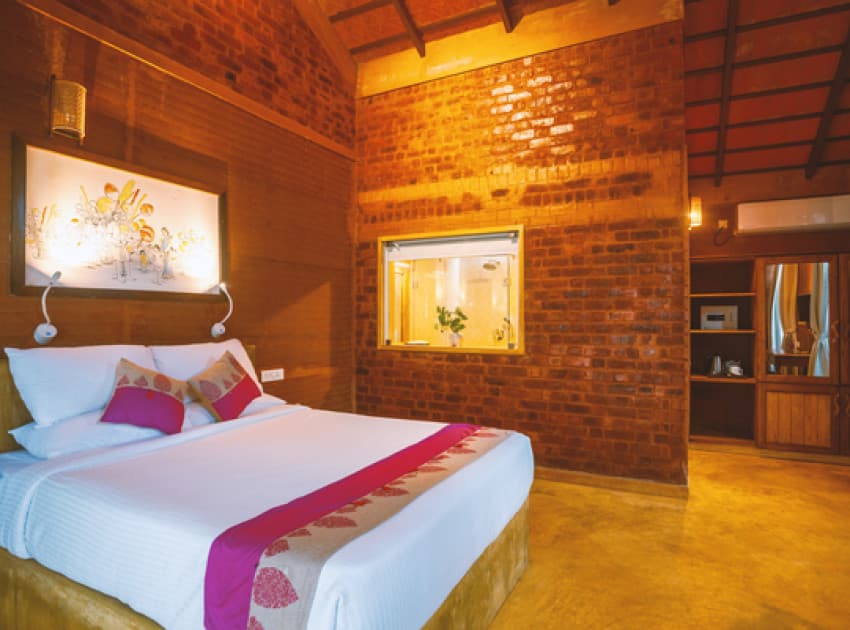 Book AYUR EARTH ANANTA ROOM room in Kovalam