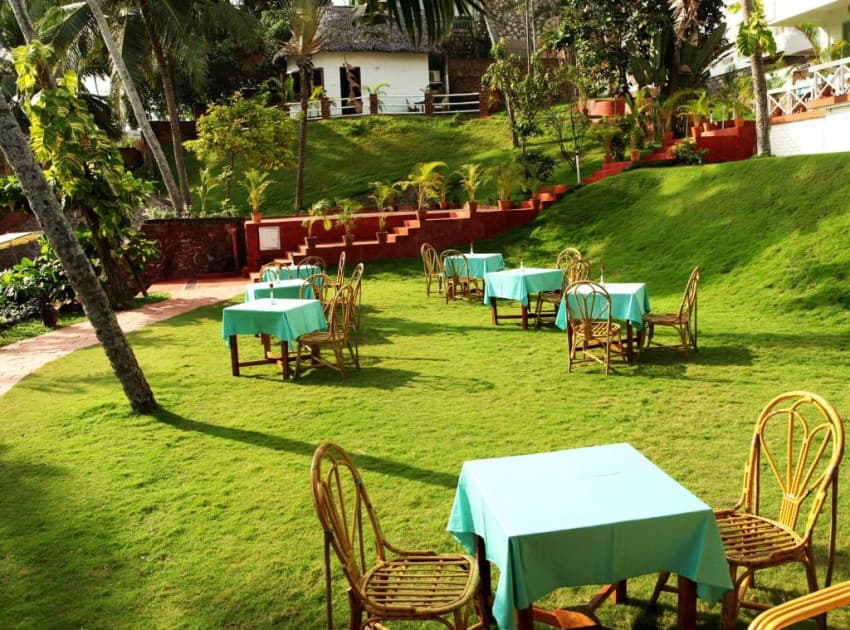 Book Standard Sea Facing  Single A/C Room room in Kovalam