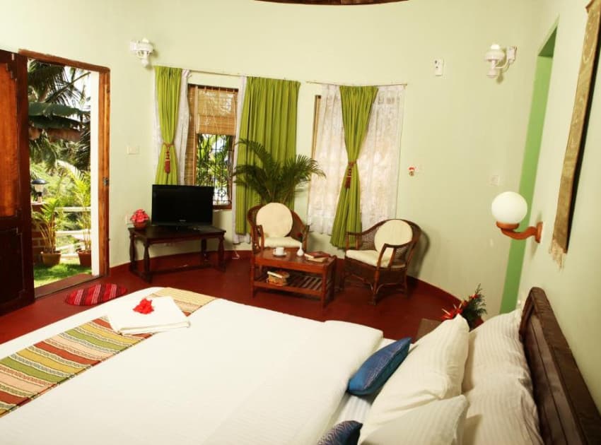 Book Deluxe Sea Facing Double A/C Room room in Kovalam
