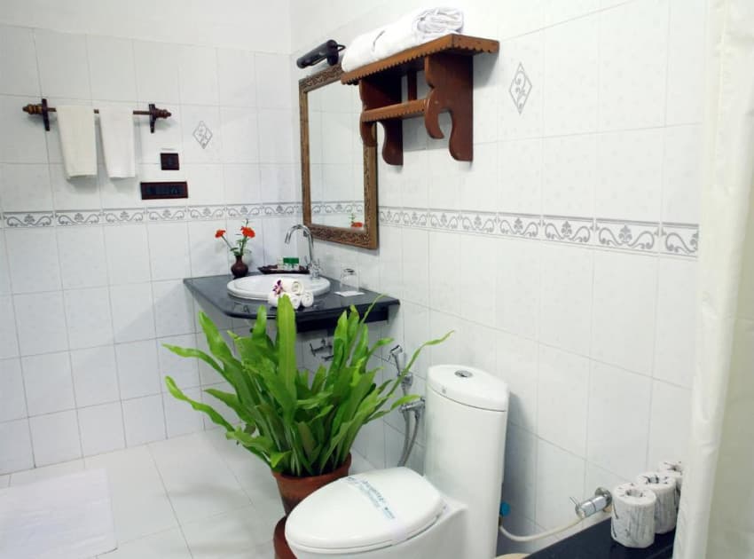 Book Cottage Sea Facing Double A/C Room room in Kovalam