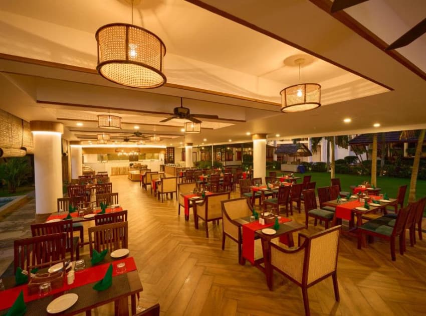 Book Poolside Luxury Villas with Plunge Pool room in Kumarakom