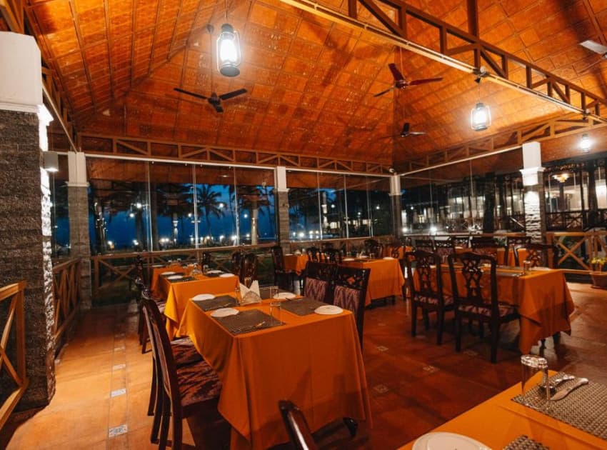 Book SUITE DOUBLE room in Kumarakom