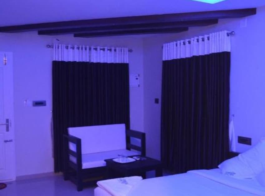 Book Double Room with Lake View room in Palakkad