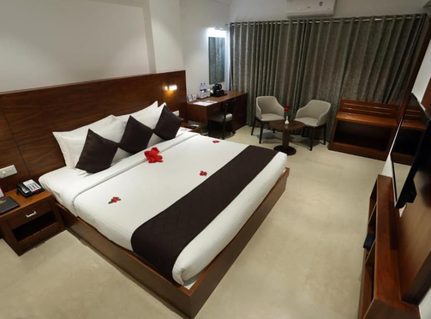 Book Deluxe Double Room room in Kottayam