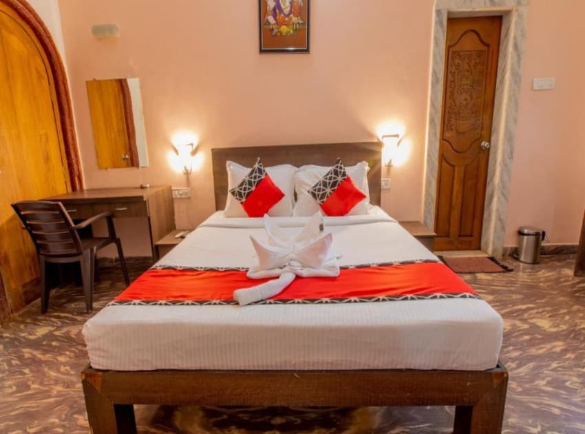Book Villa with Garden View room in Goa