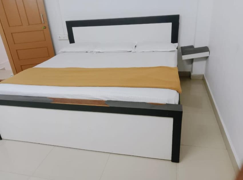 Book Double Room room in Vagamon