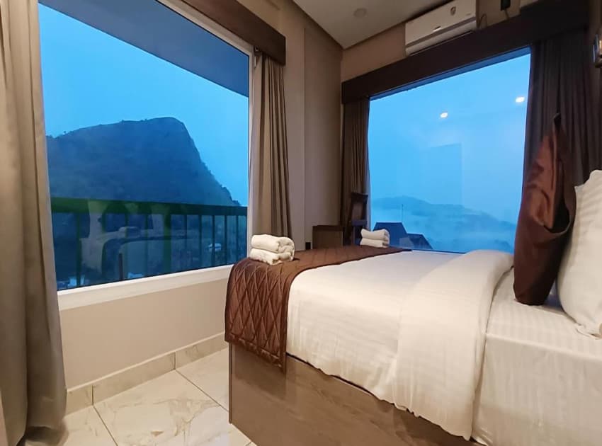 Book Junior Suite with Balcony room in Vagamon