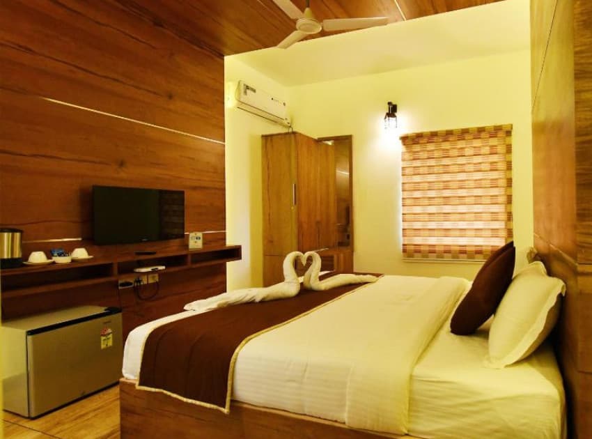 Book Superior Suite room in Vagamon