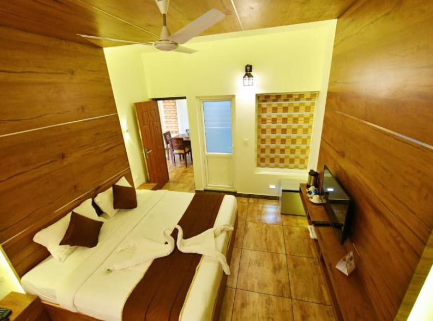 Book Superior Suite room in Vagamon