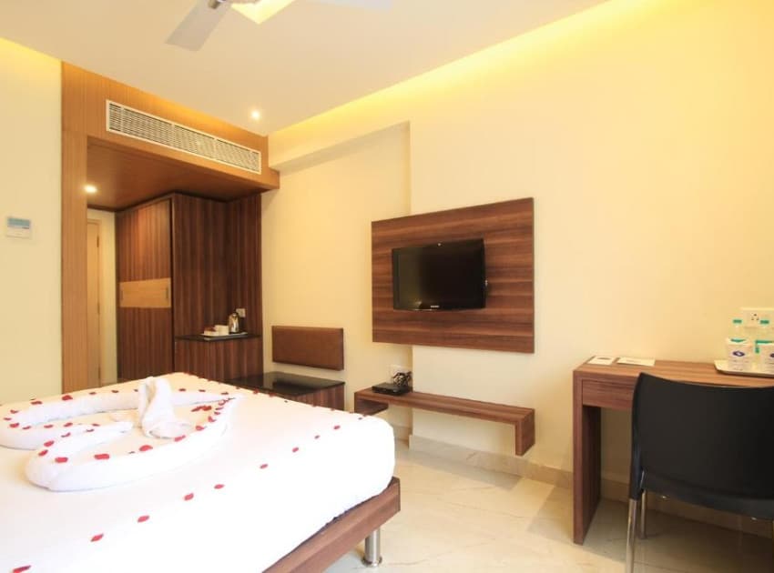 Book Standard Single Room room in Mysore