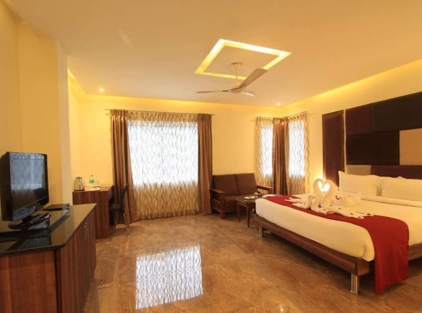 Book Deluxe Double Room room in Mysore