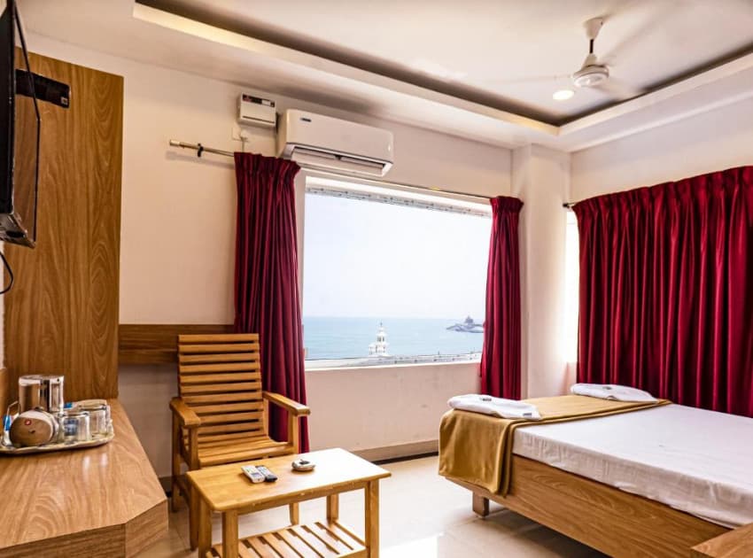 Book Family Four Bed Room Sea Facing room in Kanyakumari