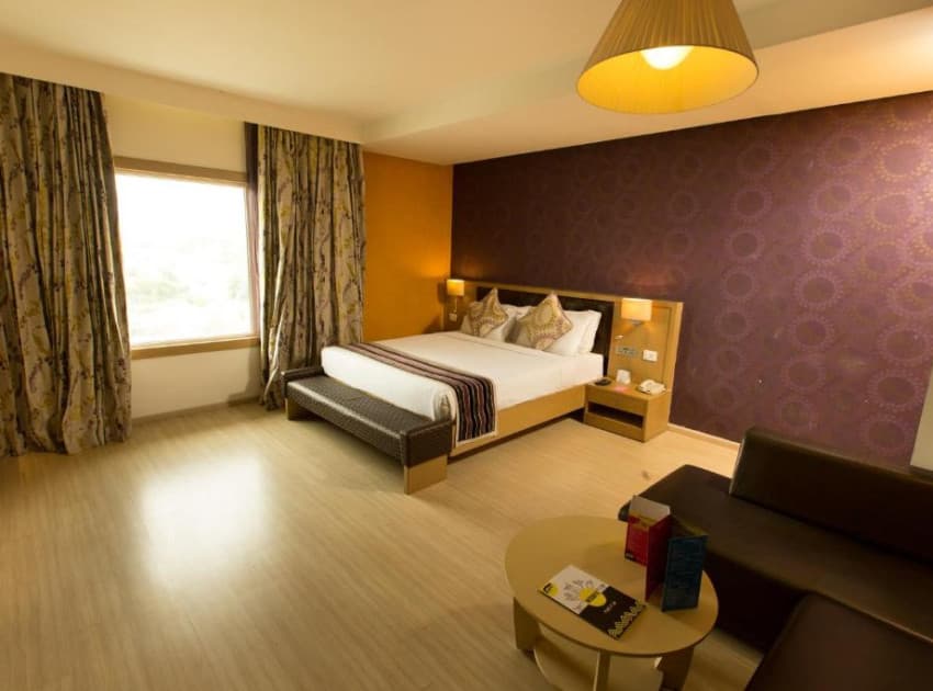 Book Executive Suite Single / Double room in Coimbatore
