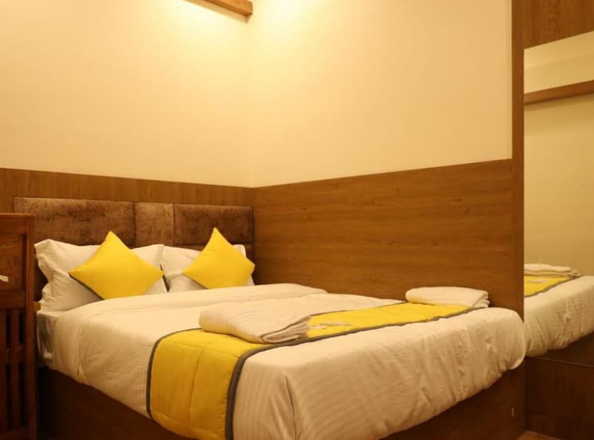 Book Standard Room room in Coimbatore