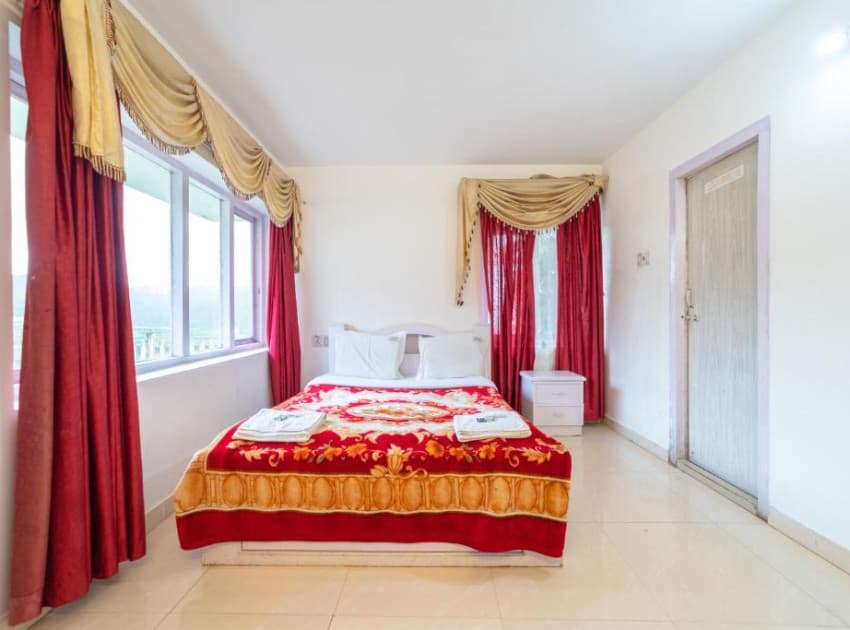 Book TWO BEDROOM STANDARD room in Ooty