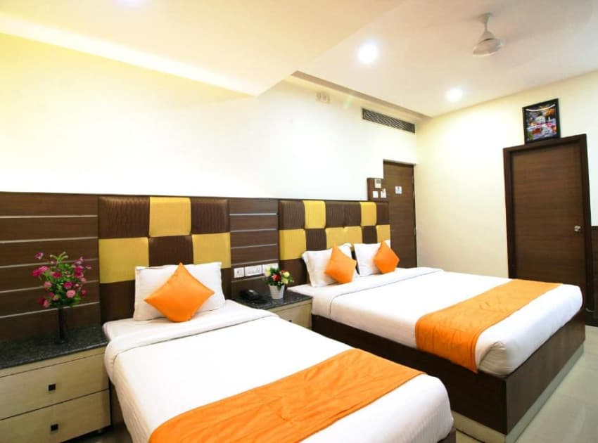 Book Deluxe Double Room room in Chennai