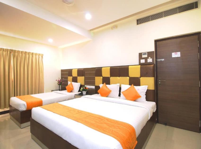 Book Deluxe Triple Room room in Chennai