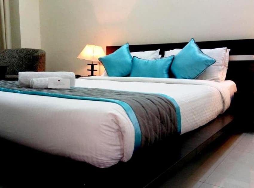 Book Twin Double Bedroom room in Chennai