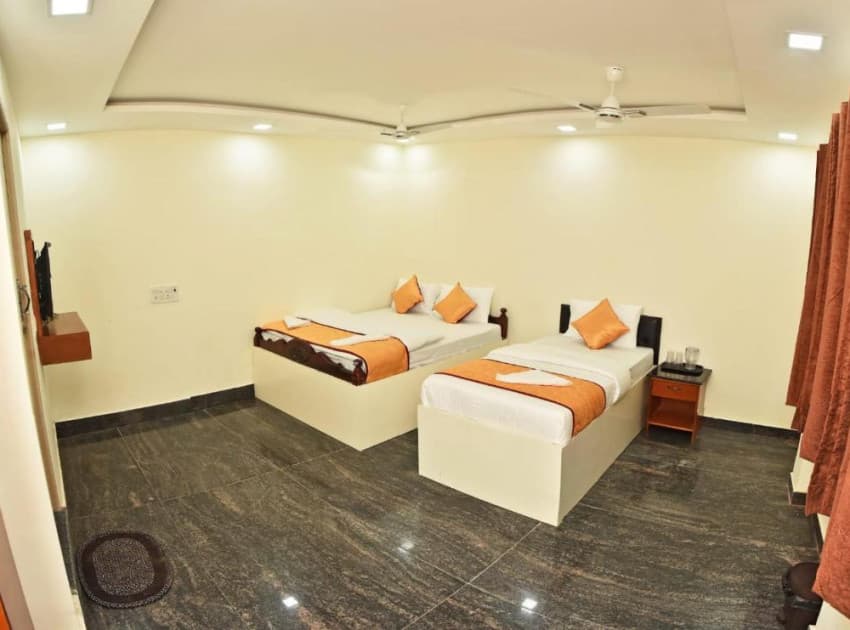 Book Deluxe Double Room room in Mahabalipuram