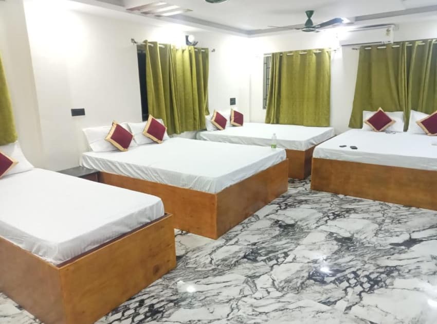 Book 8-Bed Mixed Dormitory Room room in Mahabalipuram