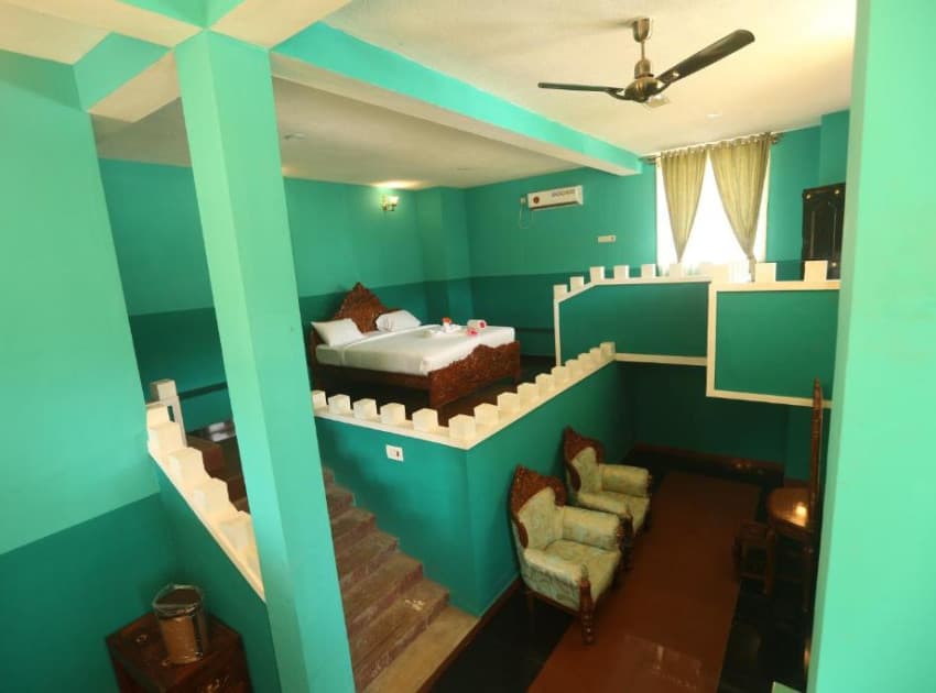 Book Family Suite room in Yelagiri