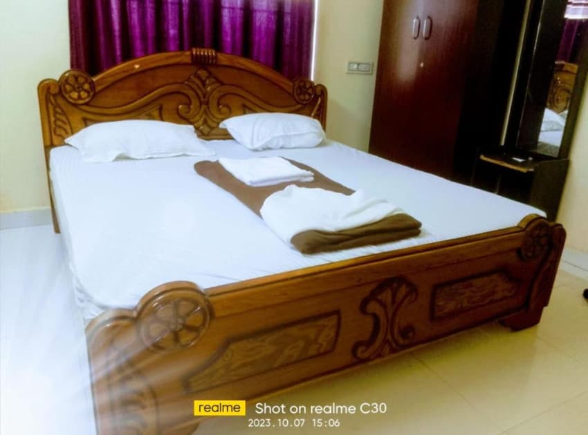 Book Double Room with Sea View room in Yelagiri