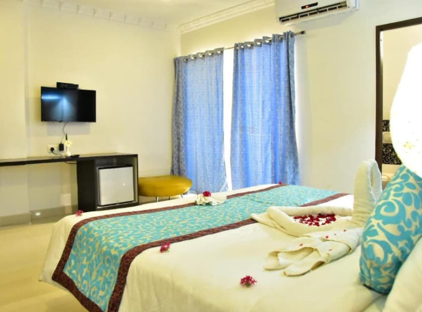 Book Deluxe Double Room room in Yelagiri