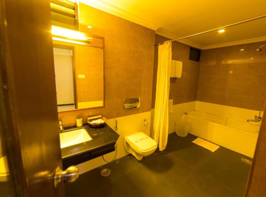 Book Standard Single room in Madurai