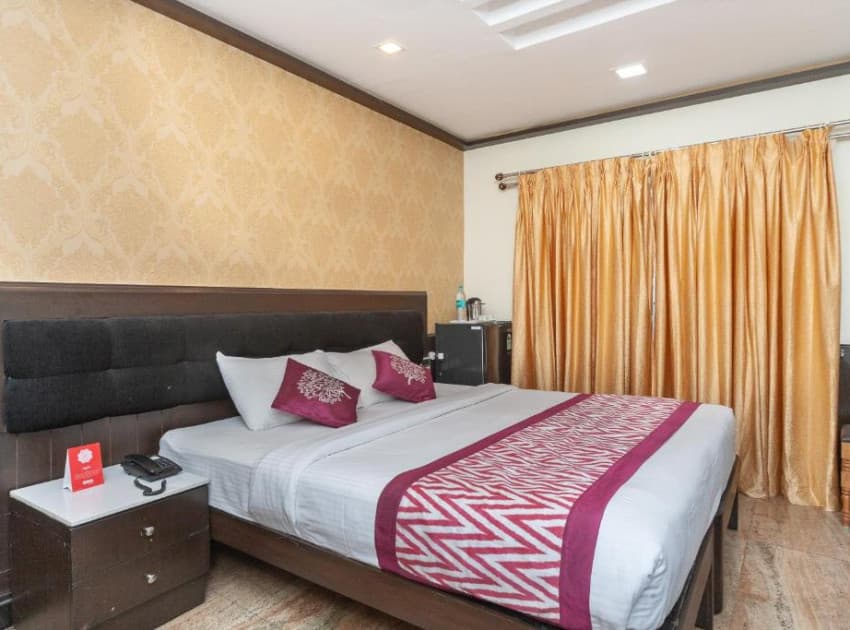 Book DELUXE SINGLE AC ROOMS room in Thanjavur