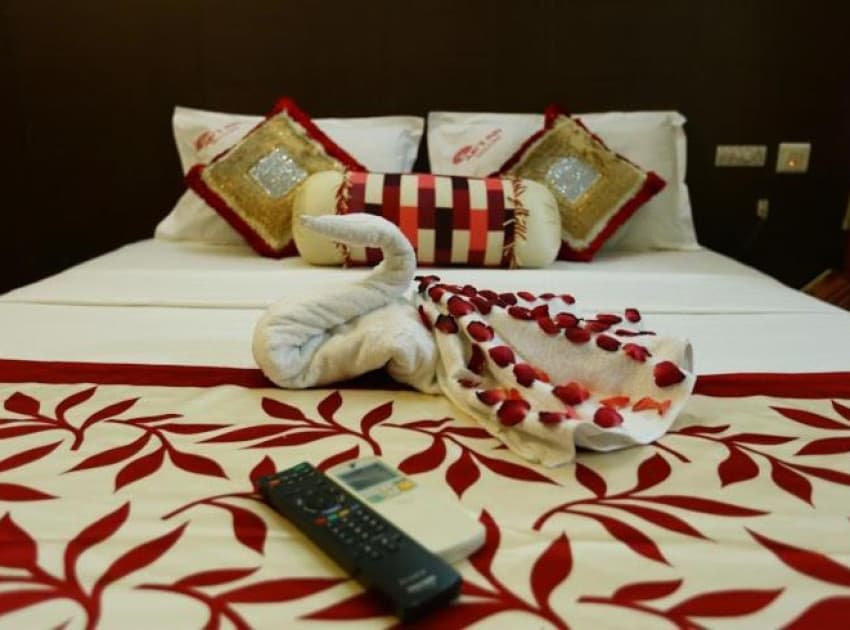 Book DIAMOND SUITE FOUR OCCUPANCY room in Thanjavur