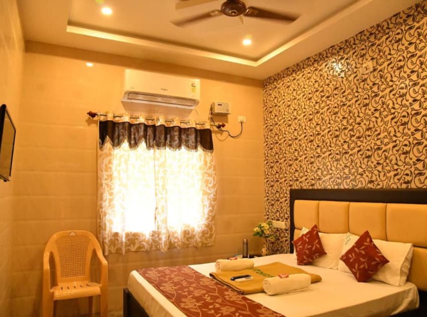 Book Four Bed Non A/c room in Rameswaram