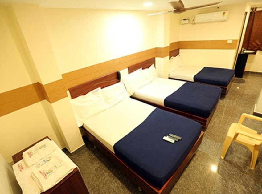 Book Six Bed Premium AC room in Madurai