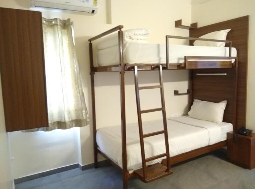 Book Bunk Bed room in Madurai
