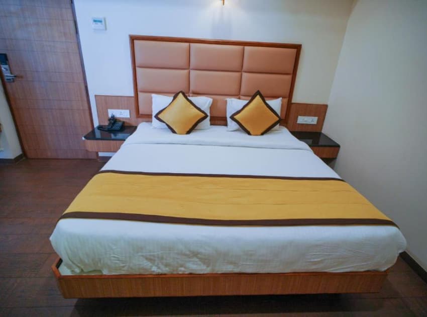 Book STANDARD ROOM room in Madurai