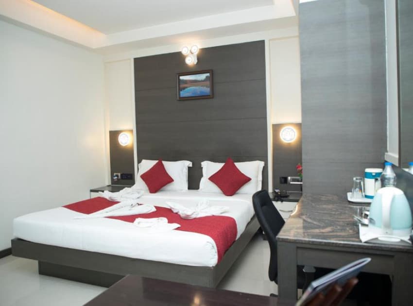 Book Presidential Suite Double room in Madurai