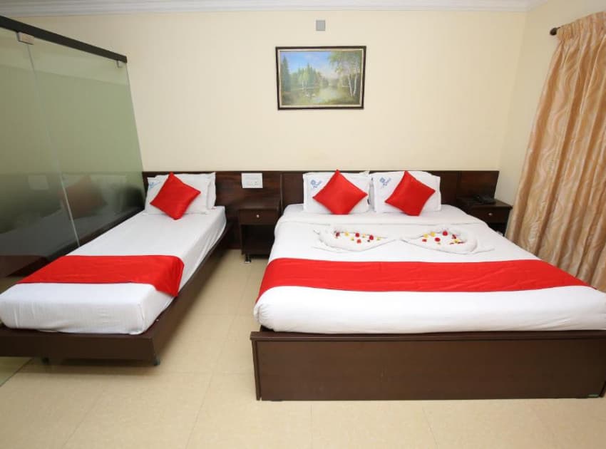 Book Family – Quad Sharing room in Madurai