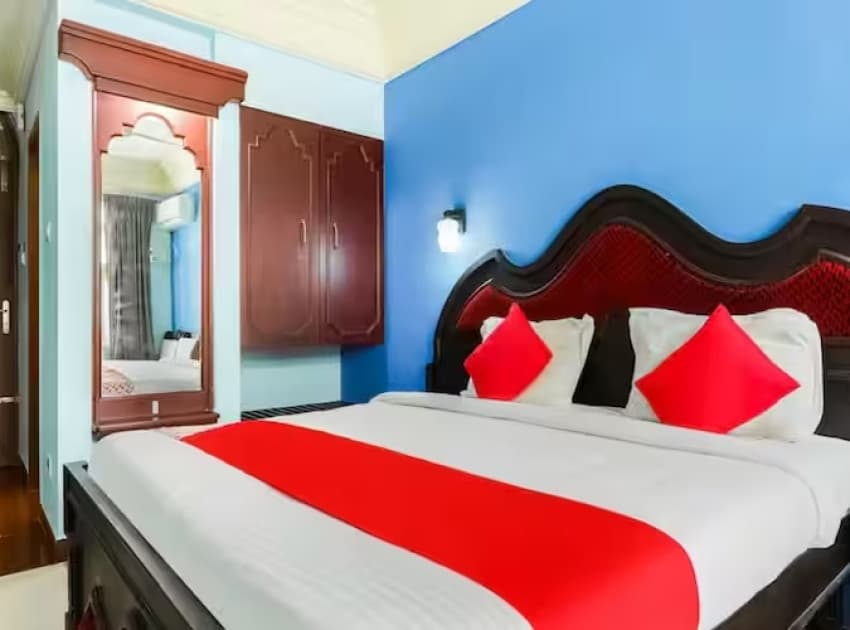 Book AC Deluxe Room room in Varkala