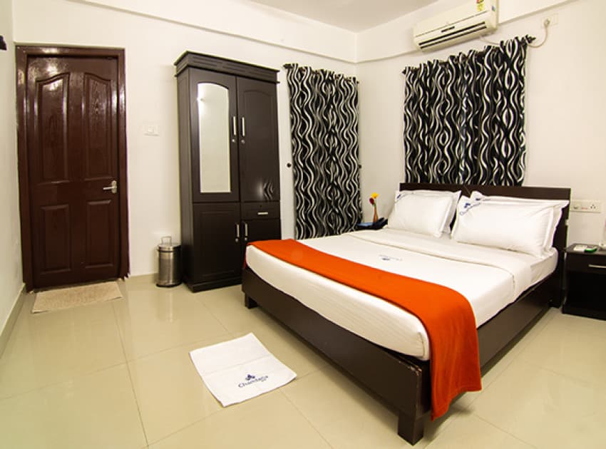 Book Mini Suite AC room in Guruvayur