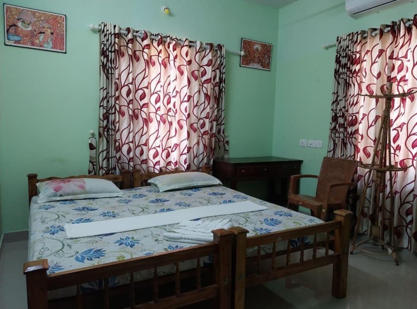 Book Deluxe AC Room room in Varkala