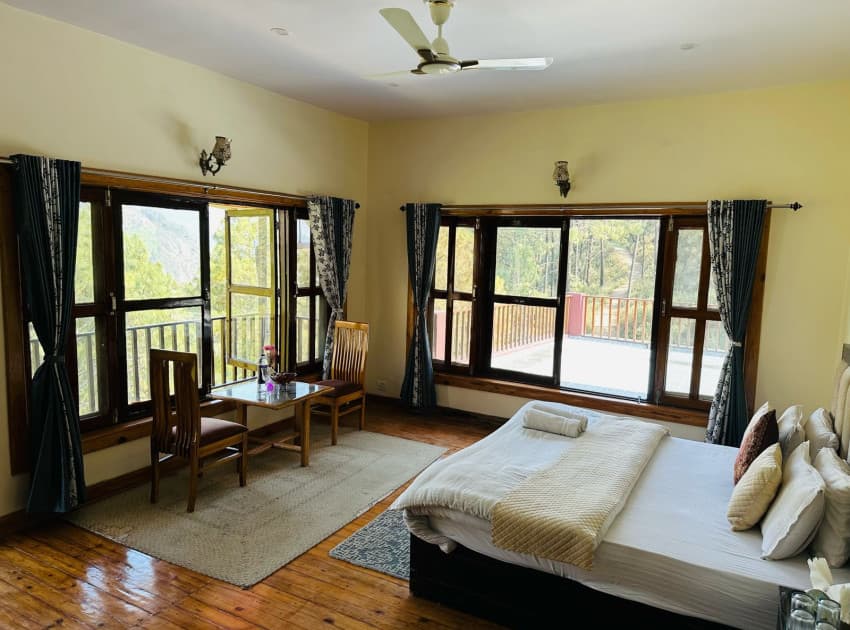 Book Suite Room room in Nainital