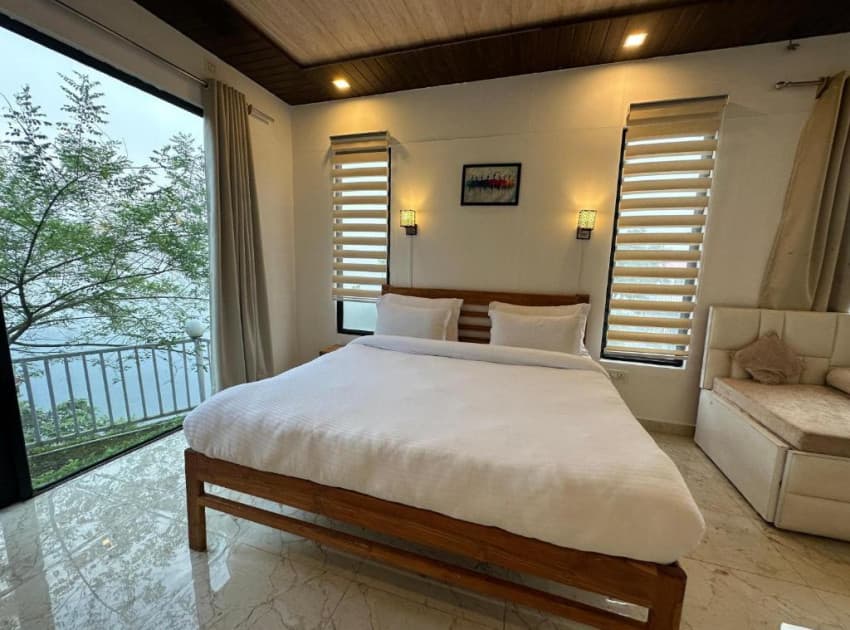 Book Standard Double Room room in Rishikesh