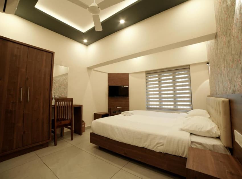 Book Standard Double Room room in Guruvayur